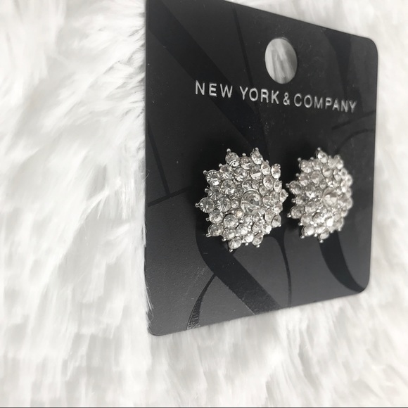 NY&C▪️ Crystal Stud Earrings▪️Silver - Picture 3 of 4